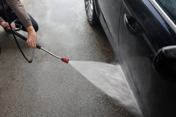 Best Garage Pressure Washing  in Legend Lake, WI